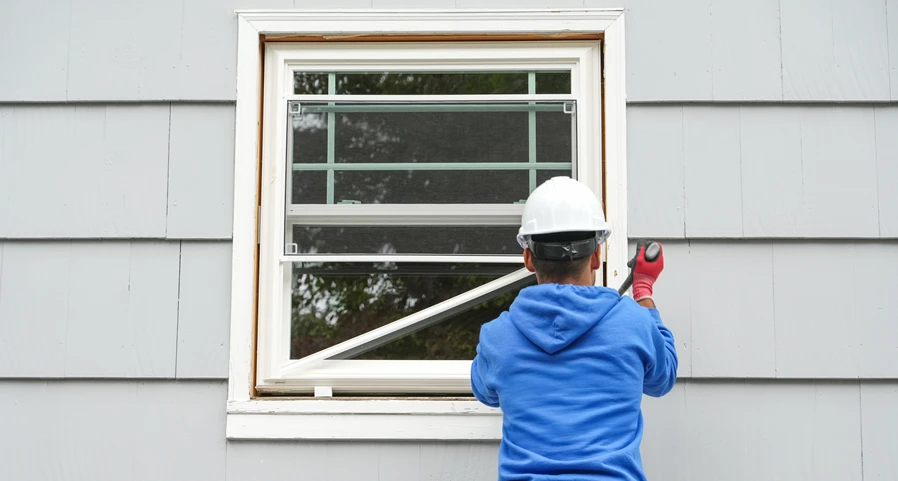 Figuring the Average Cost of Energy-Efficient Windows
